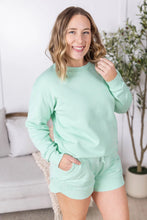 Load image into Gallery viewer, Vintage Wash Pullover - Mint